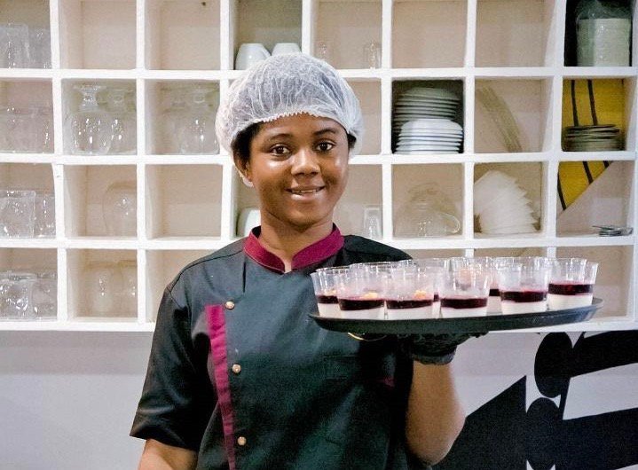 Service en salle à L'Apéro